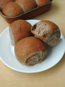 Sundried tomatoes Ragi Bread rolls