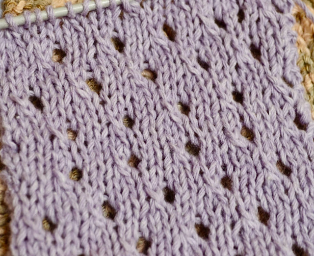 Staggered Eyelet Knitstitch