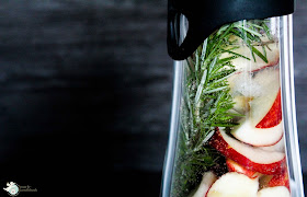 http://www.amor-und-kartoffelsack.de/2016/06/infused-water-pfirsich-rosmarin.html