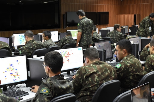 Exército brasileiro pretende desenvolver game inspirado em Counter strike