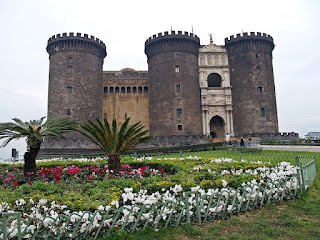 Porta Capuana em Nápoles Itália