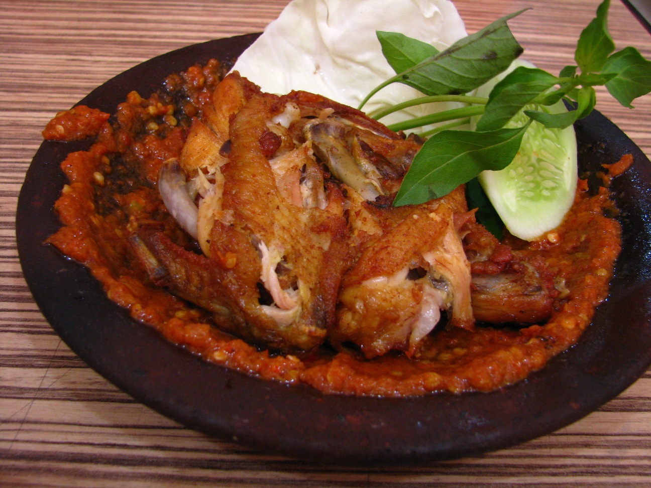 Dreamland: Ayam Penyet Bu Kris