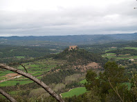 El Castell de Balsareny des de sobre la Baga de Puigdorca