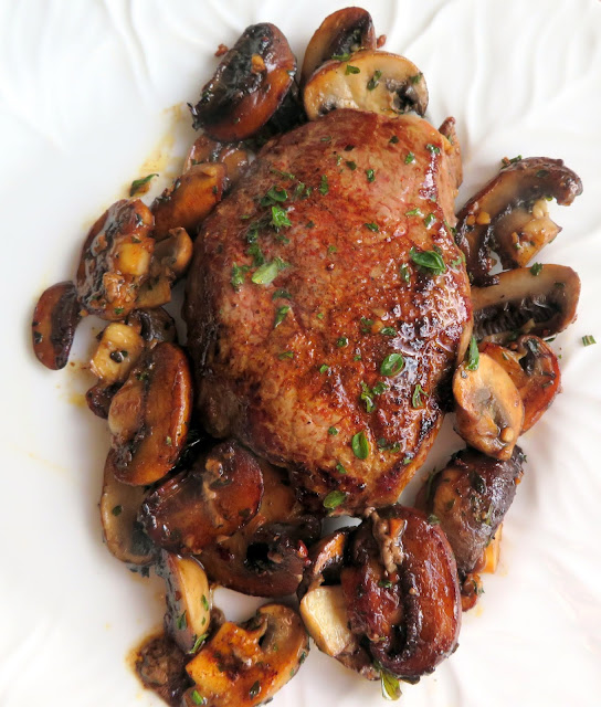 Herbed Garlic Butter Steak & Mushrooms