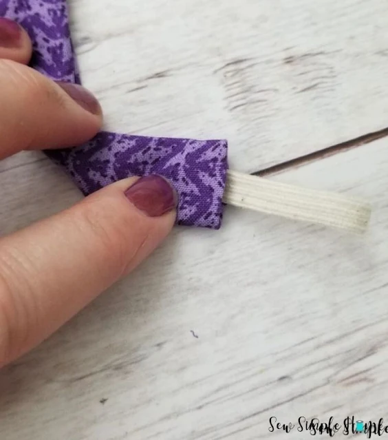 fabric bookmark with elastic
