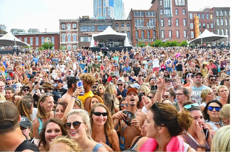 10 Popular Country Music Festivals in Oregon