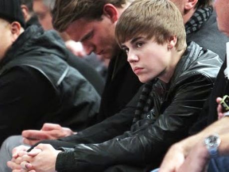 pics of justin bieber new haircut 2011. justin-ieber-new-haircut