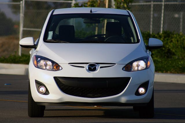 2011 mazda2 front view 2011 Mazda2