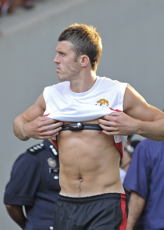 Michael Carrick Photos