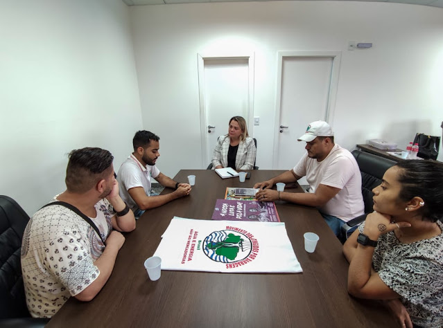 Deputada Cláudia de Jesus abre as portas de seu gabinete para movimentos sociais