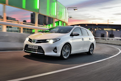 2013 Toyota Auris Touring Sports