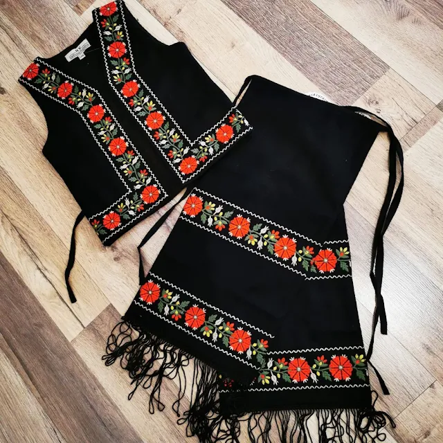 Set Vesta si Fote fetite-negru cu broderie