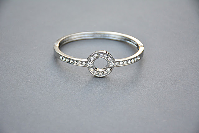 pilihan logam untuk cincin pernikahan