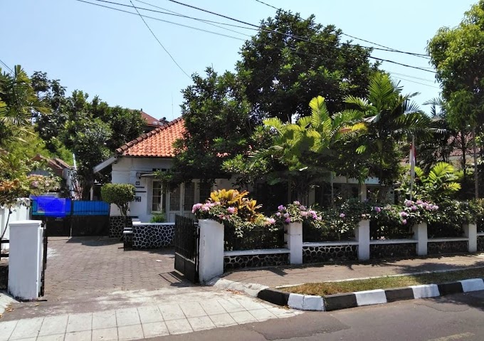 Rumah Klasik Kolonial Kawasan Premium Komplek Elite Tengah Kota Pinggir Jalan Baciro Kodya