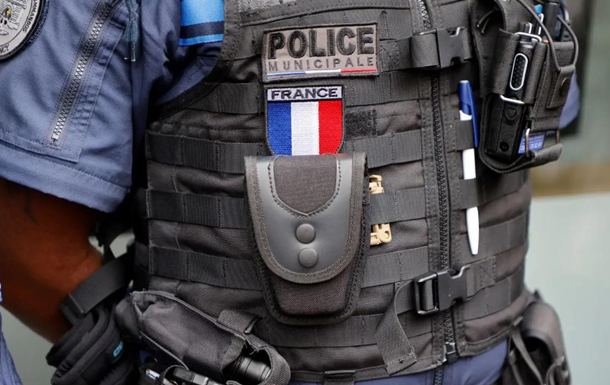 Уряд Франції оголосив режим "надзвичайної загрози" після вбивства вчителя