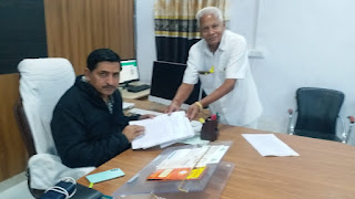 Memorandum given to Sub Divisional Officer to improve road lighting and cleanliness system