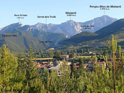 Vistes de Bagà i el Moixeró al seu darrera des del Camí del Siti. Autor: Ricard Badia