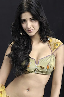 sruthi hasan latest unseen hot pics