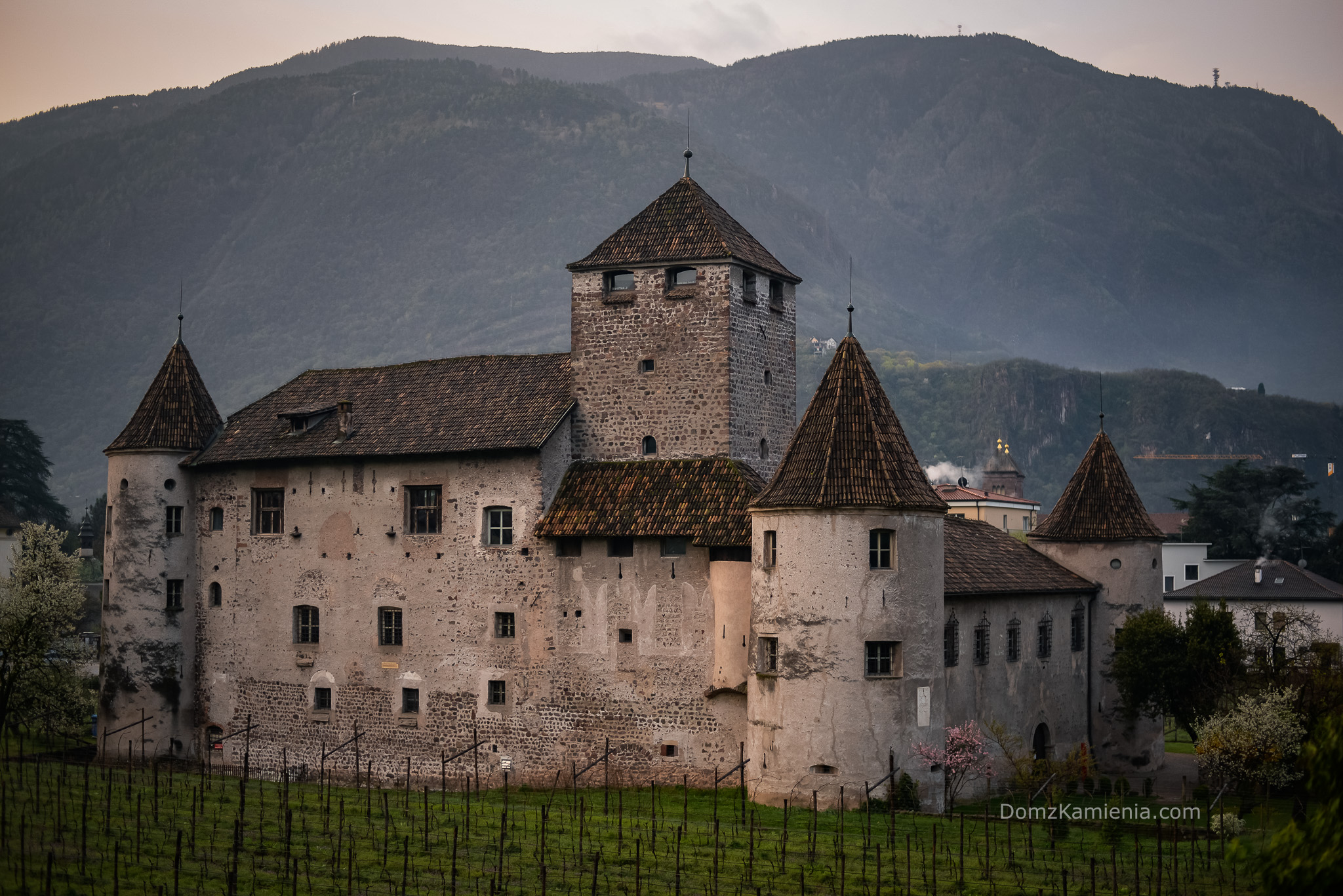 Dom z Kamienia, co zobaczyć w Bolzano, blog Kasi Nowackiej