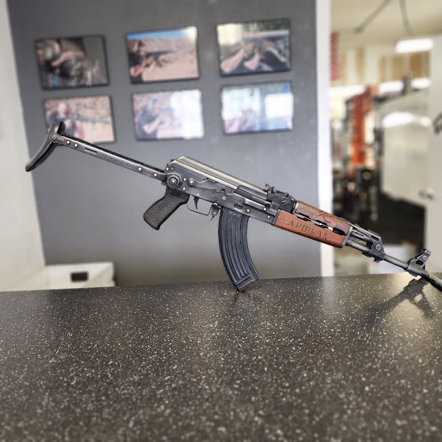 yugo-m70ab2-clone-right