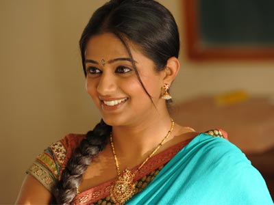 Tamil Actress Priyamani.5