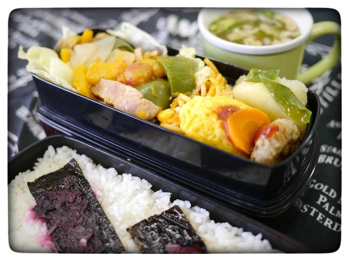 ピーマンとか玉ねぎとかトマトとか焼き豚を炒めたん弁当(2015/09/04)