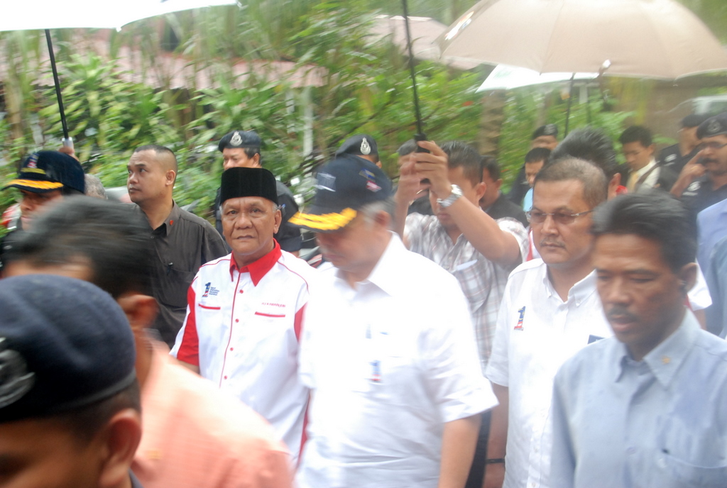 Aku Dengan Duniaku: Sepagi Bersama PM di Kampung Puah Lembah