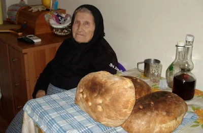 Ο ξυλόφουρνος του χωριού: Τότε που τρώγαμε ζυμωτό χωριάτικο ψωμί