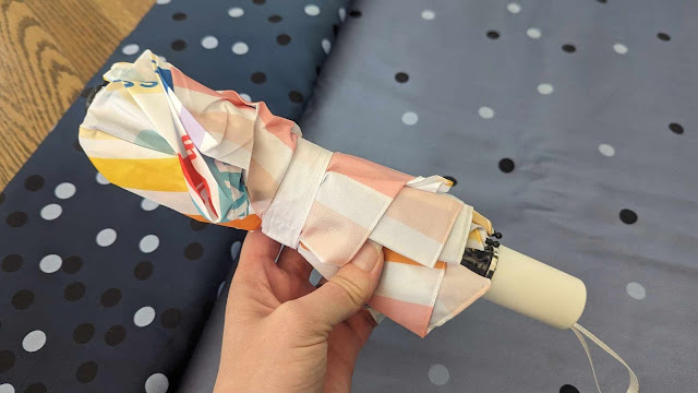 Recovering an umbrella with new fabric