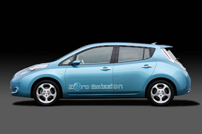 2010 Nissan Leaf - Side