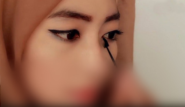 Alasan Laki-Laki tidak Suka Wanita yang Bermake up Tebal