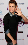 Justin Bieber llega a la alfombra roja de los MTV Europe Music Awards 2011, . (justin bieber mtv ema )