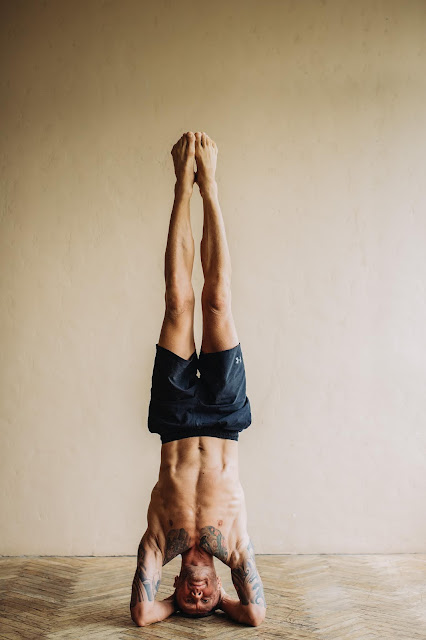 Headstand yoga uses