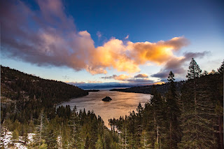 Lake Tahoe lagoon - Photo by Stephen Leonardi on Unsplash