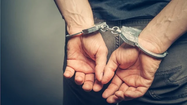 Σύλληψη 26χρονου στο Ναύπλιο με λαθραίο καπνό και ποσότητα κάνναβης 