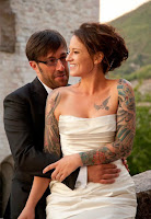 Personas tatuadas en fotos de boda