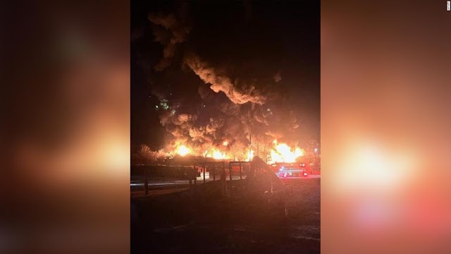 Train derailment in northeastern Ohio sparks massive fire