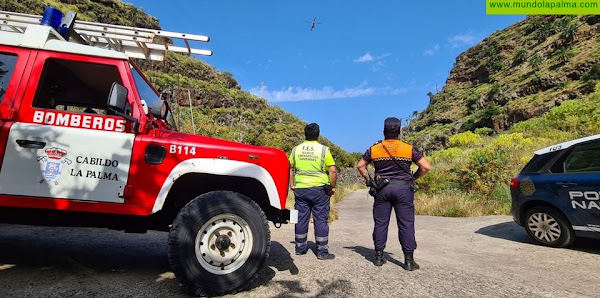 El Helicóptero del GES rescata a un varón precipitado por un risco en Santa Cruz de La Palma