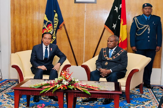 Presiden Joko Widodo Lanjutkan Lawatan Kenegaraan ke Papua Nugini Bertemu Gubernur Jenderal Bob Dadae