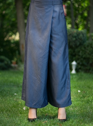  Model  rok  celana  muslimah terbaru  desain casual dan  modis 