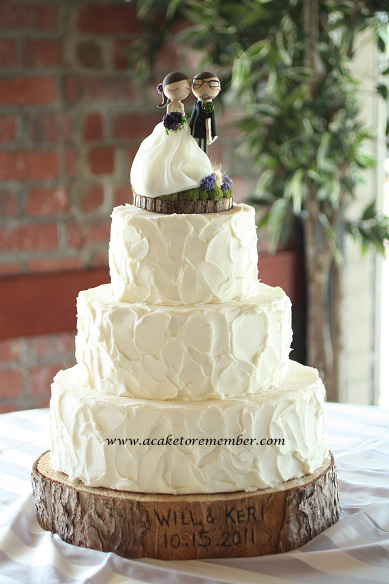 lace wedding cake stump
