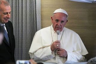 Pope Francis On Gay Issues: Is Apology Necessary To The LGBT Community?