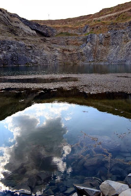 Cariera de bazalt, Rezervatia geologica de la Racos