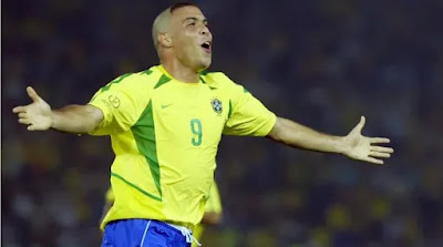 World Cup Countdown: 4 Weeks to Go - A Career Overview of Brazil's 2002 World Cup Hero, Ronaldo