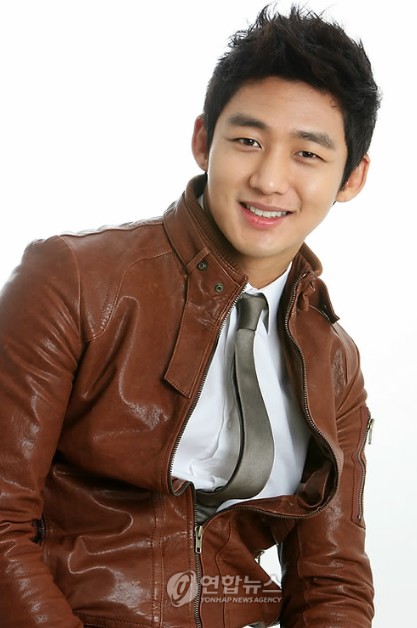 pemain naughty kiss Lee Tae Sung