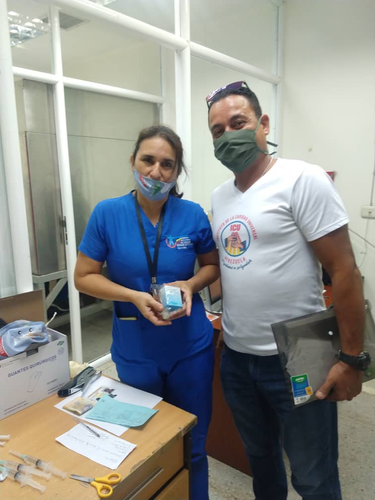 Entrega de medicinas en el hospital central de Táchira