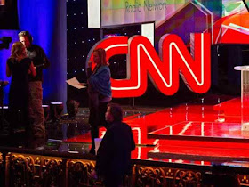 CNN instalou sede em local que ela anuncia que as águas vão tragarf