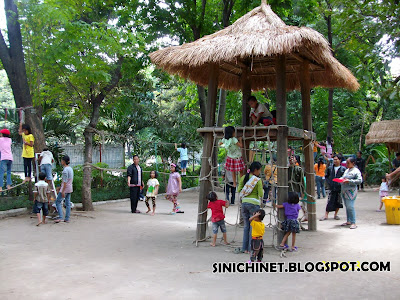  Kali ini cuma pengen sedikit dongeng wacana salah satu taman di Surabaya Taman Flora (Kebun Bibit) Bratang Surabaya