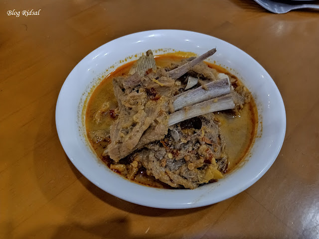 D'Minang - Kuliner minang 02