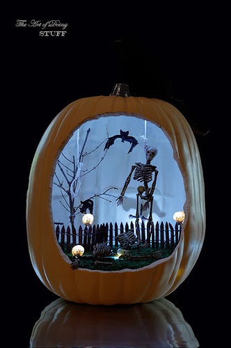 http://www.theartofdoingstuff.com/halloween-craft-pumpkin-diorama/